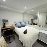 High Deluxe Standard Flat For 6 People In The Heart Of London