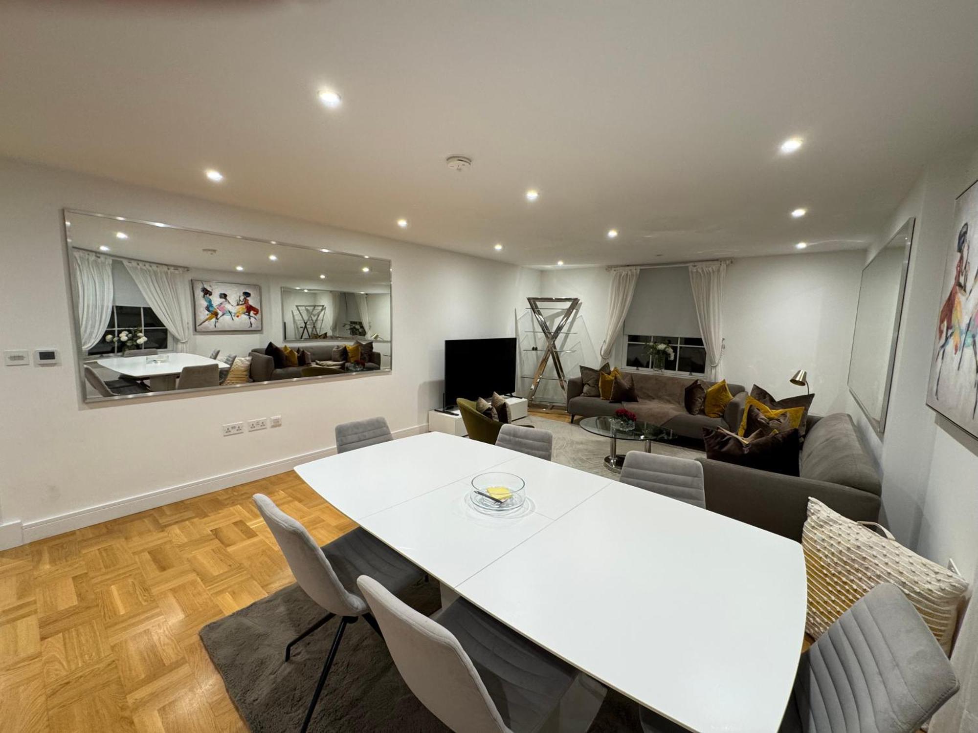 High Deluxe Standard Flat For 6 People In The Heart Of Appartamento *