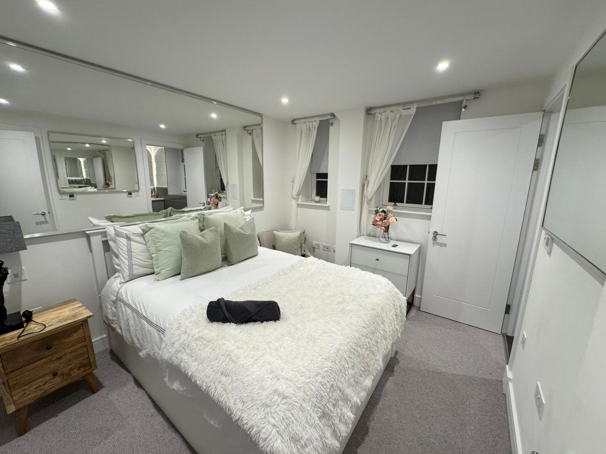 High Deluxe Standard Flat For 6 People In The Heart Of Appartamento *