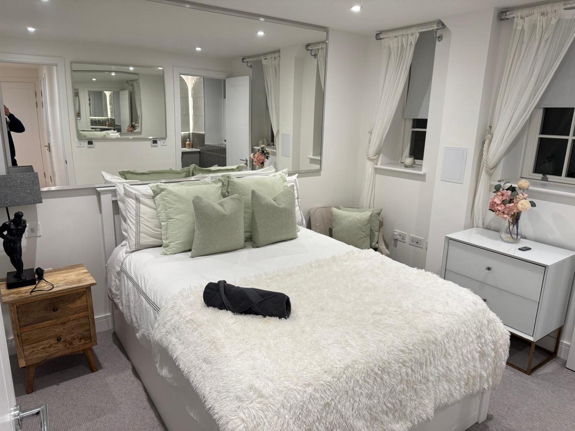 High Deluxe Standard Flat For 6 People In The Heart Of *