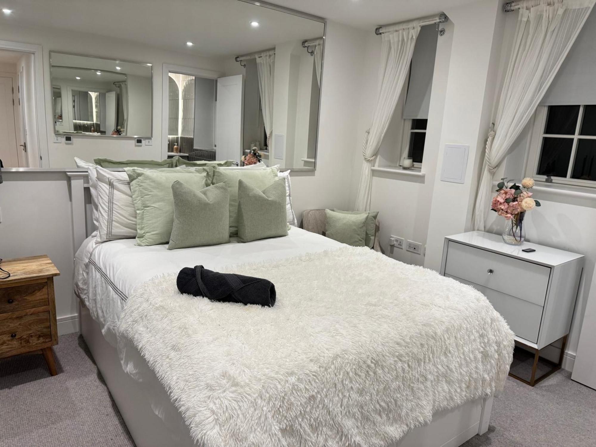 High Deluxe Standard Flat For 6 People In The Heart Of Appartamento *